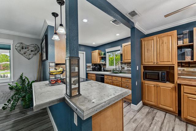 729 NW 29th Court, Wilton Manors, FL 33311