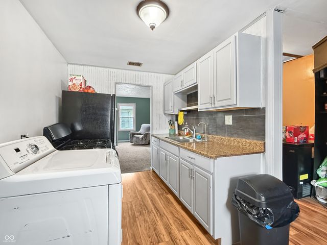 887 S Auburn Street, Indianapolis, IN 46241