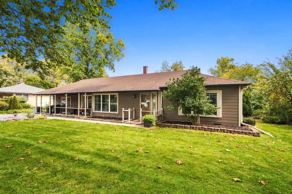 2N061 Virginia Avenue, Glen Ellyn, IL 60137 — exterior