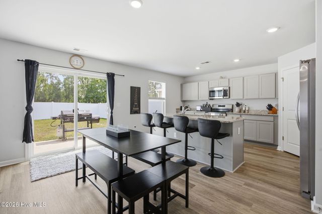 6914 Seaside Palms Place SW, Sunset Beach, NC 28468