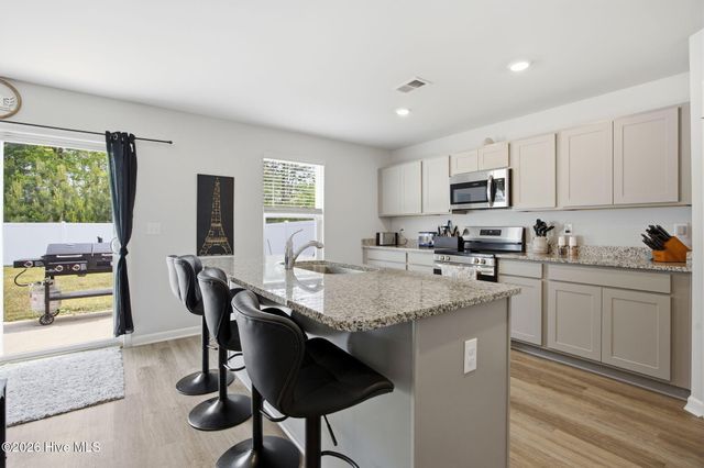 6914 Seaside Palms Place SW, Sunset Beach, NC 28468