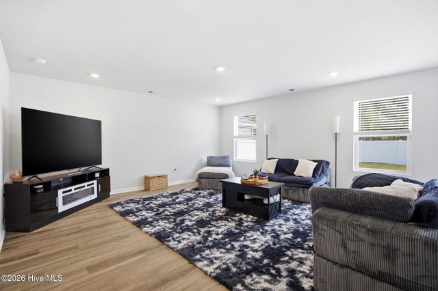 6914 Seaside Palms Place SW, Sunset Beach, NC 28468