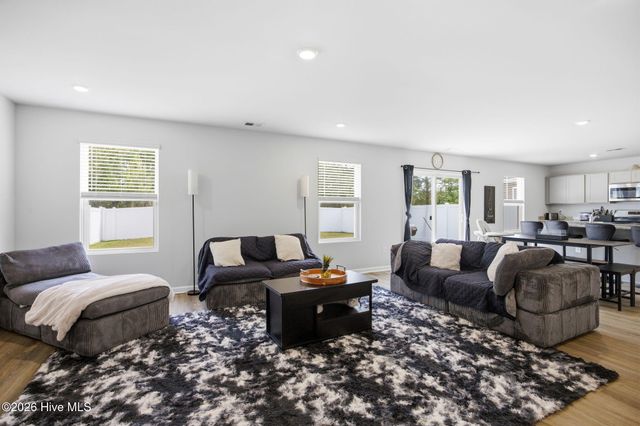 6914 Seaside Palms Place SW, Sunset Beach, NC 28468