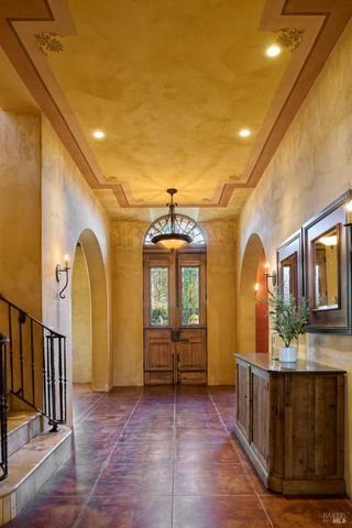 21000 8th St E, Sonoma, CA 95476