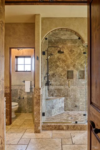 21000 8th St E, Sonoma, CA 95476