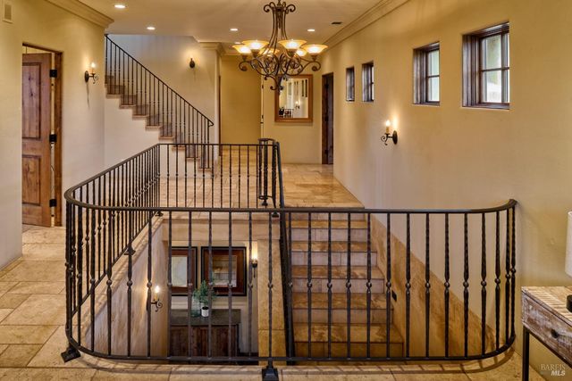 21000 8th St E, Sonoma, CA 95476