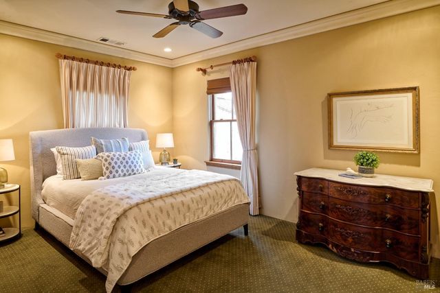 21000 8th St E, Sonoma, CA 95476