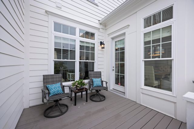 2635 Townsend Place, Charleston, SC 29492