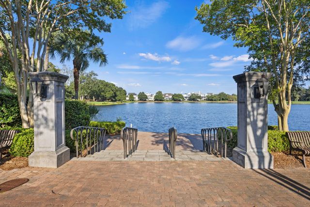 2635 Townsend Place, Charleston, SC 29492