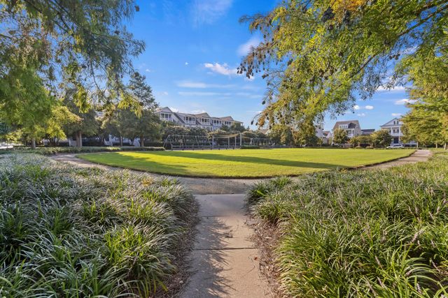 2635 Townsend Place, Charleston, SC 29492