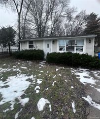 3066 Greenlawn Avenue, Commerce Twp, MI 48382