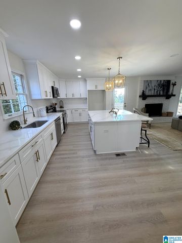 2469 JAMESTOWN DRIVE, Hoover, AL 35226