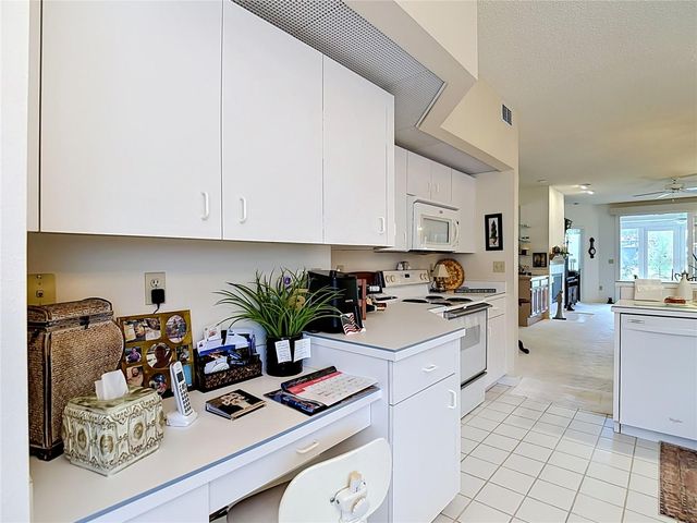 1260 CLAYS TRAIL, Oldsmar, FL 34677