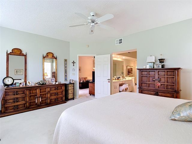 1260 CLAYS TRAIL, Oldsmar, FL 34677