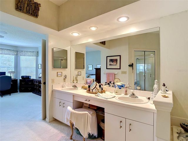 1260 CLAYS TRAIL, Oldsmar, FL 34677