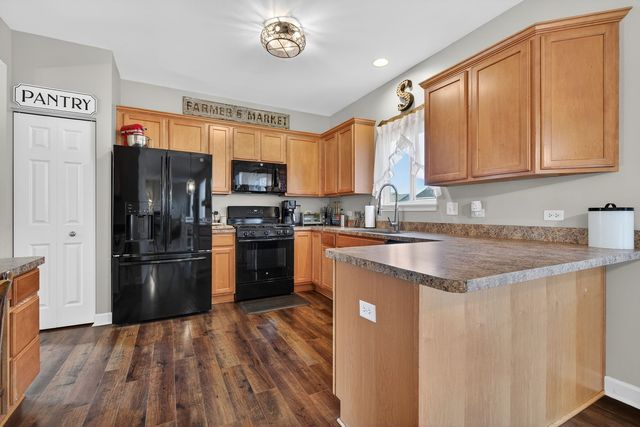 1815 Wild Rose Trail, Joliet, IL 60431