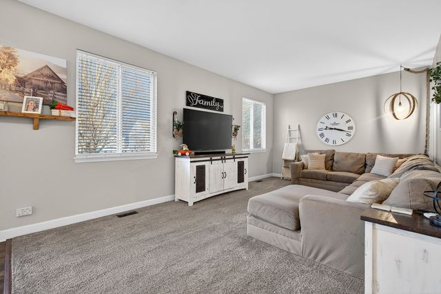 1815 Wild Rose Trail, Joliet, IL 60431