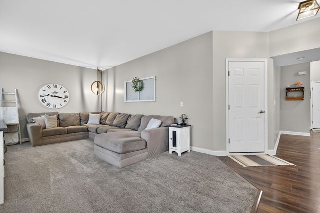 1815 Wild Rose Trail, Joliet, IL 60431