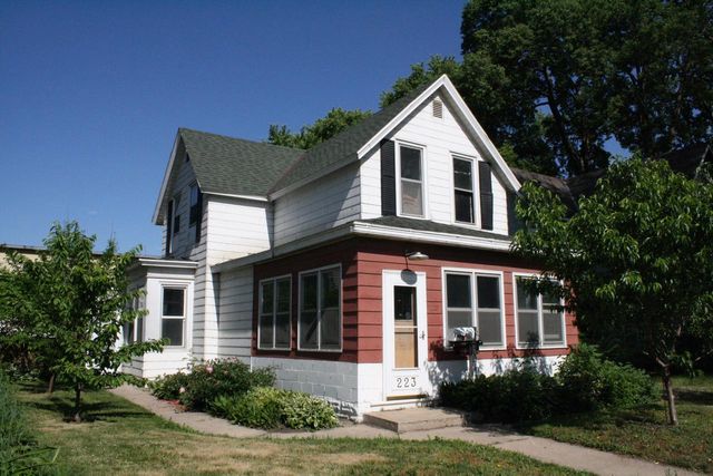 223 Copeland AVENUE, La Crosse, WI 54603
