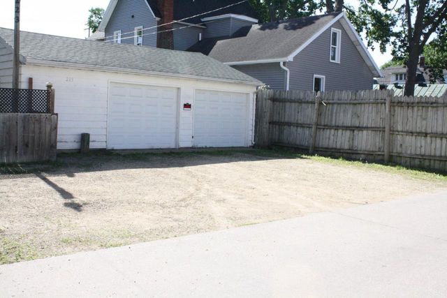 223 Copeland AVENUE, La Crosse, WI 54603