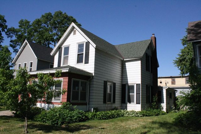 223 Copeland AVENUE, La Crosse, WI 54603