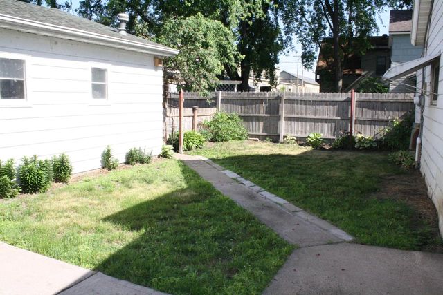 223 Copeland AVENUE, La Crosse, WI 54603