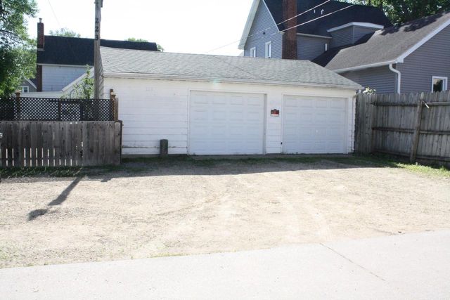 223 Copeland AVENUE, La Crosse, WI 54603