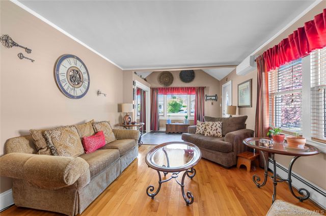 196 Central Avenue, Lynbrook, NY 11563