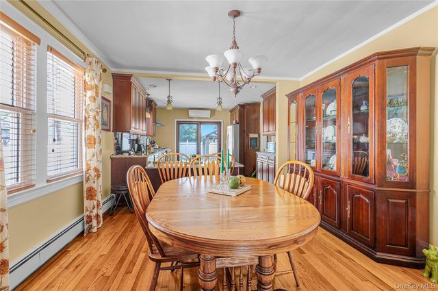 196 Central Avenue, Lynbrook, NY 11563