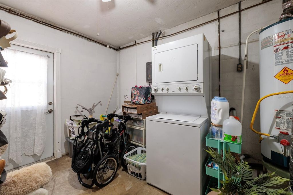 Image 19 of property listing at 3595 79TH STREET N, St Petersburg, FL 33710