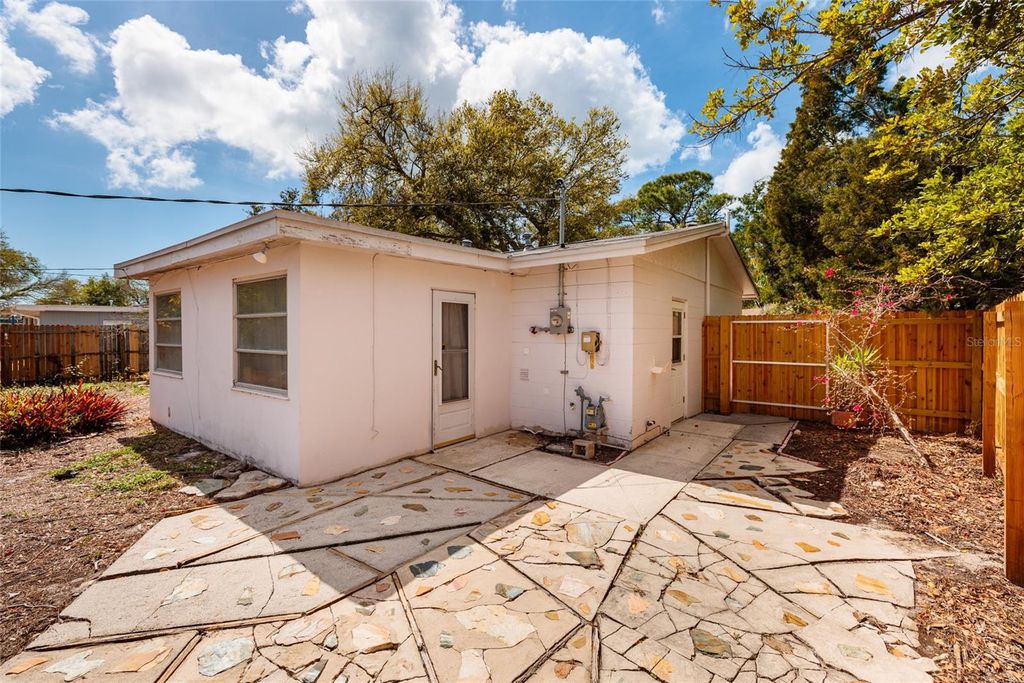 Image 22 of property listing at 3595 79TH STREET N, St Petersburg, FL 33710