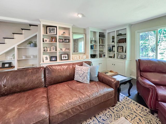 792 Acorn Way, Meadow Vista, CA 95722