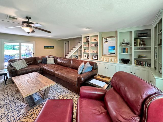 792 Acorn Way, Meadow Vista, CA 95722