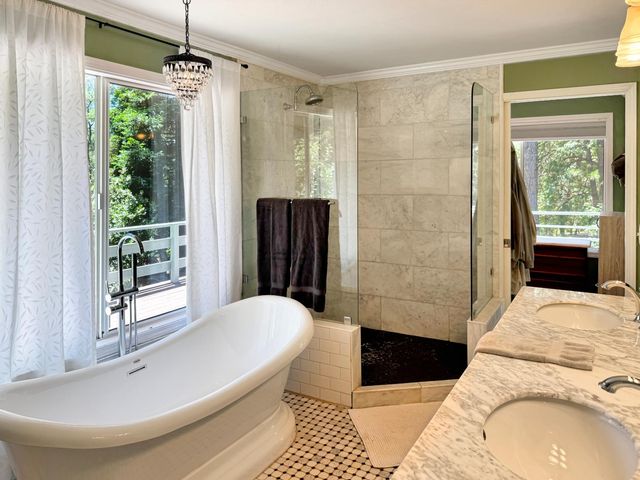 792 Acorn Way, Meadow Vista, CA 95722
