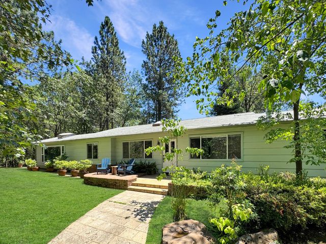 792 Acorn Way, Meadow Vista, CA 95722
