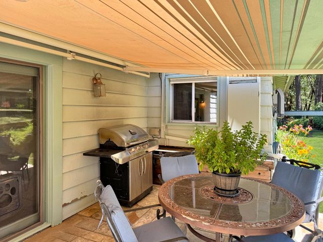 792 Acorn Way, Meadow Vista, CA 95722