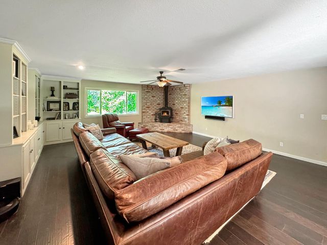 792 Acorn Way, Meadow Vista, CA 95722