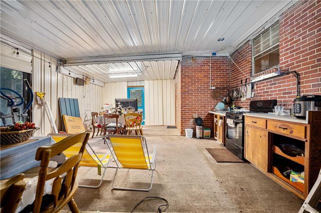 5325 Colonial Circle S, Mobile, AL 36618