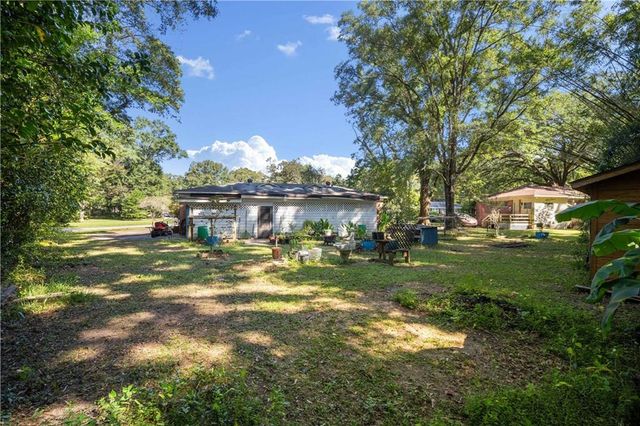 5325 Colonial Circle S, Mobile, AL 36618