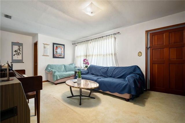 5325 Colonial Circle S, Mobile, AL 36618