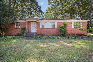 5325 Colonial Circle S, Mobile, AL 36618