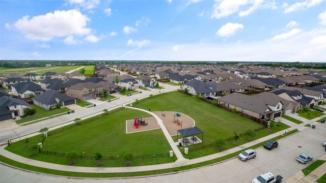 353 Waters Ridge Drive, Lavon, TX 75166