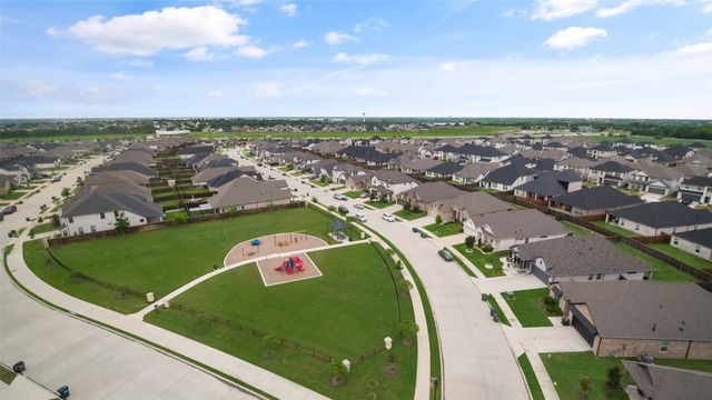 353 Waters Ridge Drive, Lavon, TX 75166