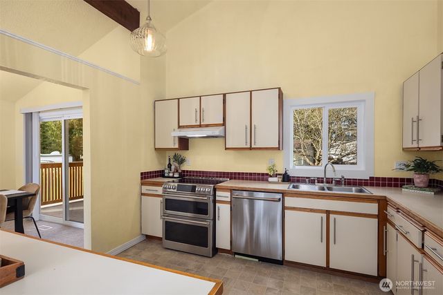 5705 150th Place SW, Edmonds, WA 98026