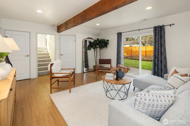 5705 150th Place SW, Edmonds, WA 98026