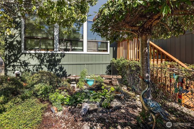 5705 150th Place SW, Edmonds, WA 98026