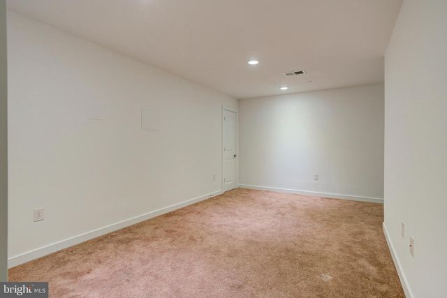 2104 KENSINGTON WALK, Philadelphia, PA 19125