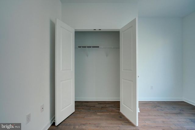 2104 KENSINGTON WALK, Philadelphia, PA 19125