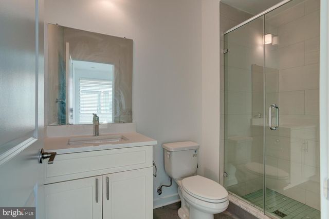 2104 KENSINGTON WALK, Philadelphia, PA 19125