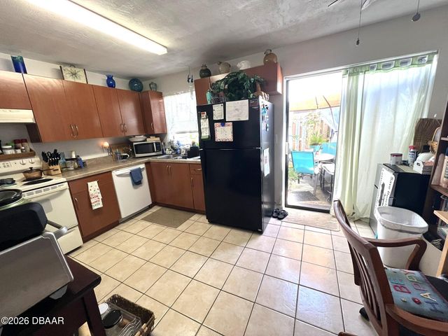 980 Canal View Blvd Apt B7, Port Orange, FL 32129